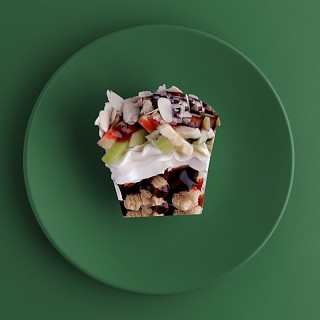 картинка Десерт кап с творожным кремом, киви, бананом и миндалем от TakeEat